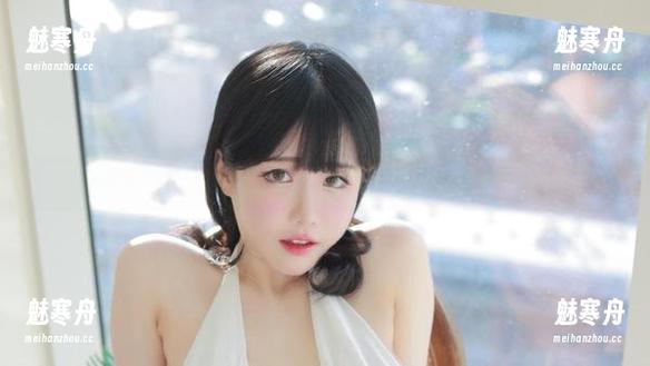 触摸灰丝，感受Addielyn(에디린)的美图里藏着的故事！