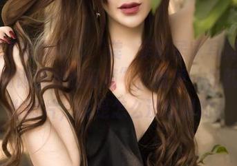GIRLT果团网 - “龚玥菲的居家写真：光影和慵懒精致的碰撞”，随便一角就能拍出好片，我是怎么没想到的？