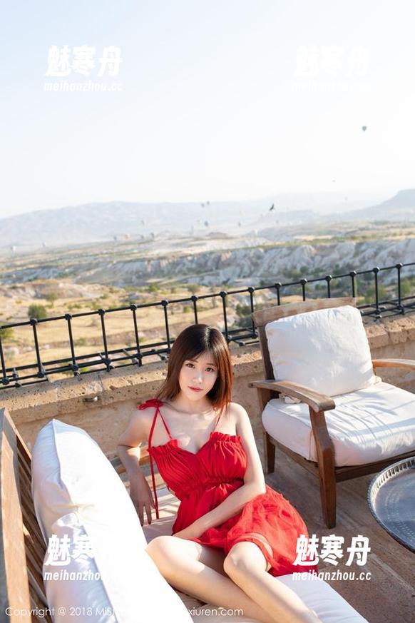 MiStar魅妍社-Angela小热巴 MiStar魅妍社 - Angela小热巴的JK图包,精选得像精灵一样,快来感受!