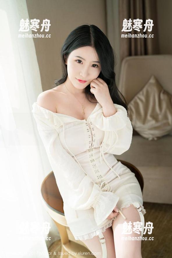MiStar魅妍社 - 黄乐然的清纯写真精选，连空气都变得透明了