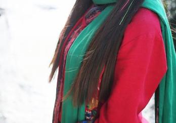 MyGirl美媛馆 - 小海臀rena与她的学妹：定制写真里的温暖与光影