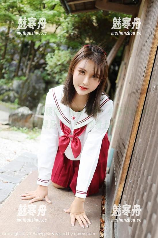 MyGirl美媛馆 - 最新写真：小海臀rena的裸足与阳光在沙滩上共舞