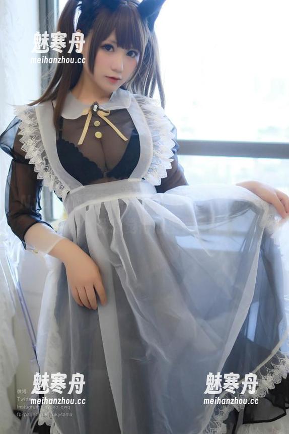 Nyako喵子最新作品：JK，明明那么可爱，我却觉得心里有点乱