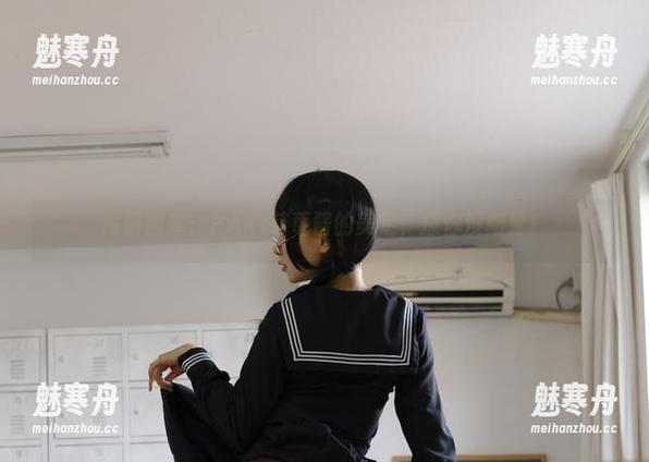 PAKI草莓酱 高清图库:PAKI草莓酱的美足,撩你没商量!