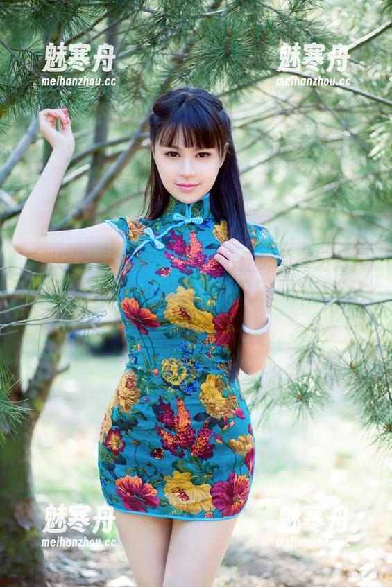 TuiGirl推女郎-Yu佳妮 TuiGirl推女郎 - 看了Yu佳妮的高清体操服图包,再也不敢随便评价别人的穿搭了!