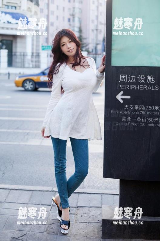 TuiGirl推女郎-夏倪可 TuiGirl推女郎 - 走进夏倪可的世界,高清作品带你感受不一样的夏日情绪。