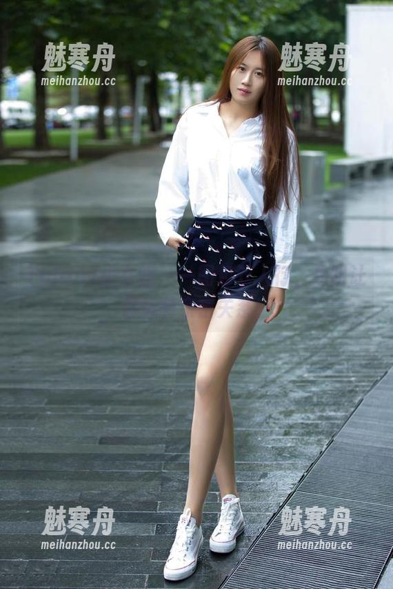 TuiGirl推女郎-易阳 TuiGirl推女郎 - 一图包双人行,易阳让你玩转亲密关系!