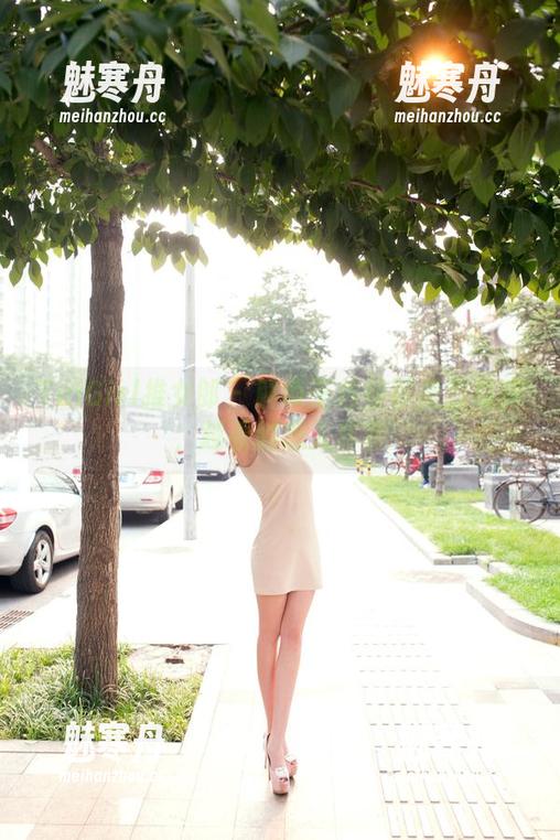 TuiGirl推女郎 - 解锁王根星熙美脚私房，越看越想入非非