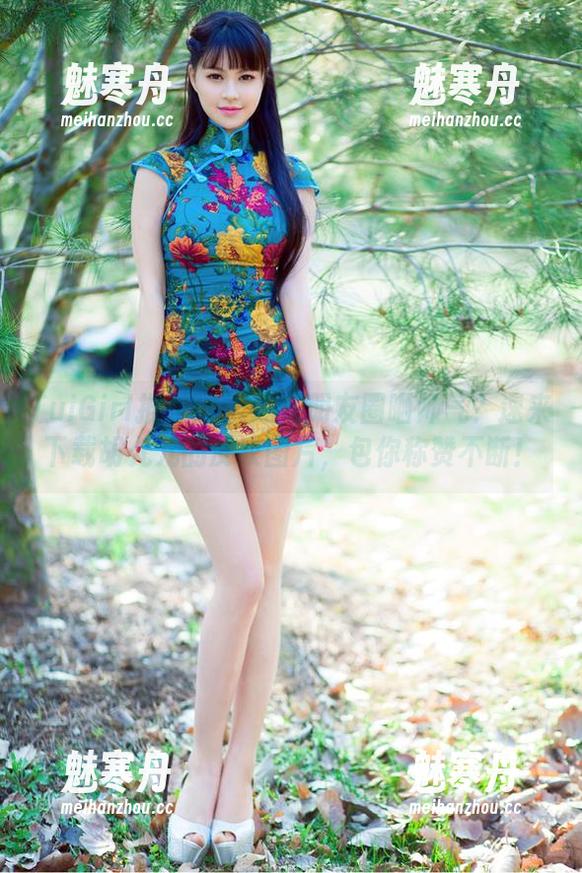 TuiGirl推女郎 - 想在朋友圈晒帅气？速来下载胡允儿的皮衣图片，包你称赞不断！
