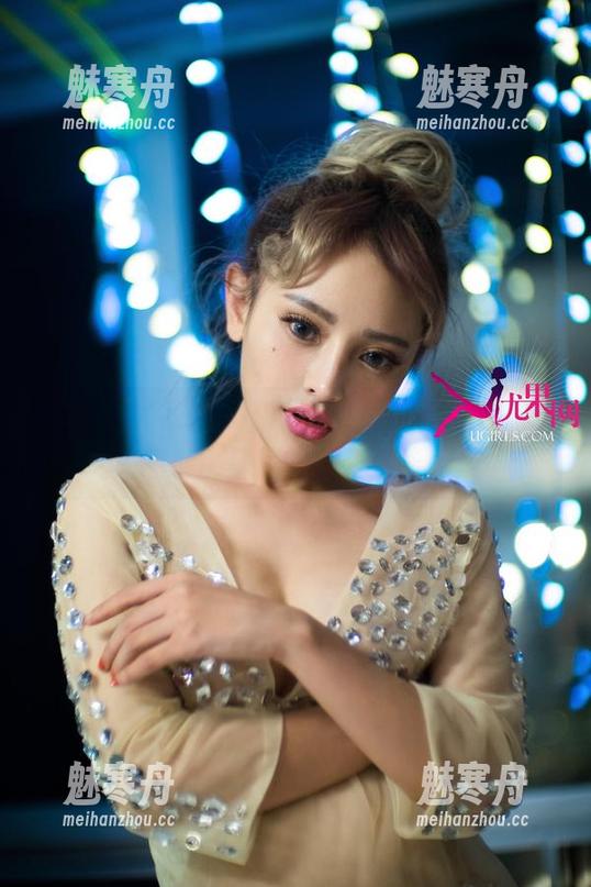 UGirls尤果网-黛熙儿 UGirls尤果网 - 在黛熙儿的高清图库里,感受比基尼的无限可能!