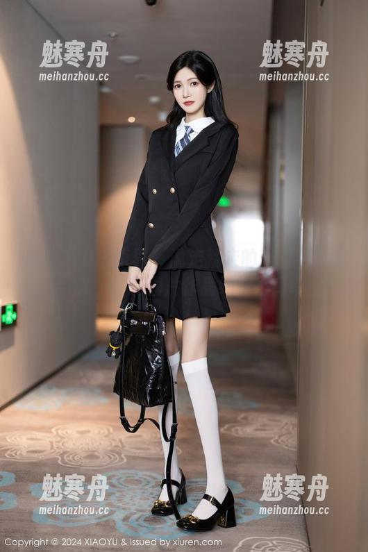 XIAOYU语画界-玥儿玥er XIAOYU语画界 - 说走就走的职业装之旅,玥儿玥er的图片作品绝对不简单!