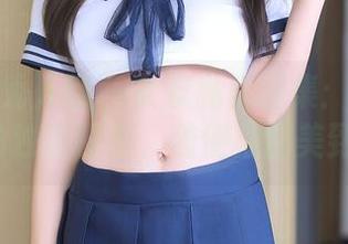 Xiuren秀人网 - 女友私房图集：大琪琪Emily的独家秘笈，随便拍都美到掉渣！