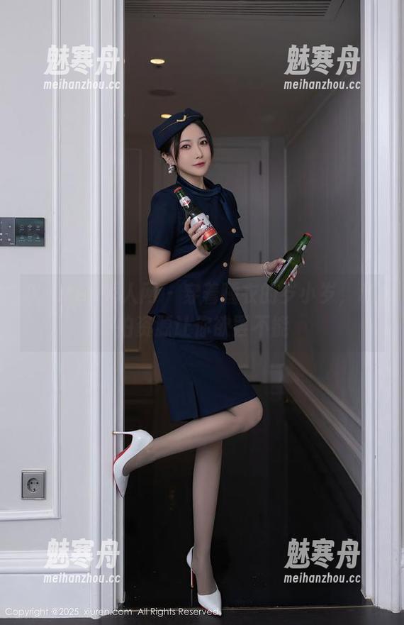 Xiuren秀人网 - 穿着睡衣的岁小岁，私拍资源让你欲罢不能