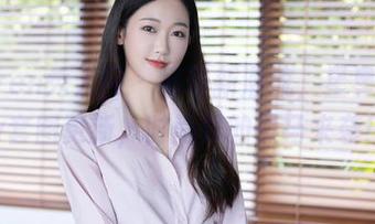 Xiuren秀人网 - 吊带新潮流，星星baby套图更新，时尚界的黑马来袭！