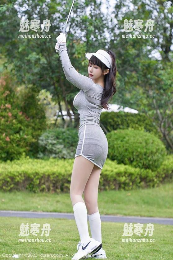 Xiuren秀人网 - 清凉一夏：杨玉奴的校服无圣光原图，让人眼前一亮！