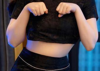 Xiuren秀人网 - 谢小蒽女神全套图集：准备好接受“为什么我也想这么拍”的骚扰吧！