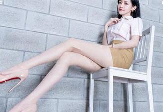beautyleg - PinQ海边图集：大海也要为这个性感转身而惊呼，看看我背影的风情万种！