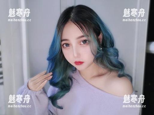 eloise软软 eloise软软的双拼丝袜合集,原图里的每一个细节都在撩拨?