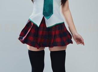 这是泳衣吗？不！这是puypuy的艺术作品，在水边的瞬间！