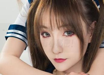 丽柜 - 心心最新图册：修女依旧乖巧，心中却有小秘密！
