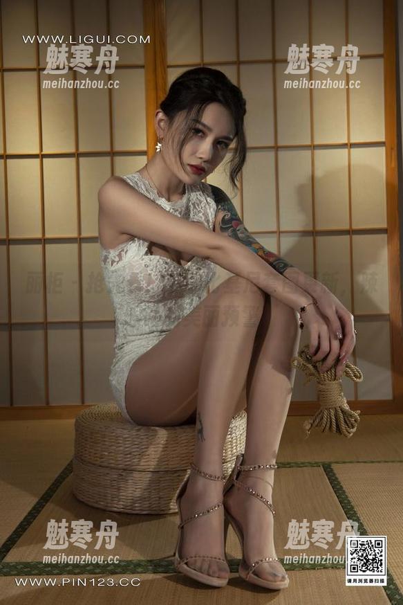 丽柜-苏黎 丽柜 - 抢先看!苏黎比基尼套图更新,辣眼睛的美丽预警!