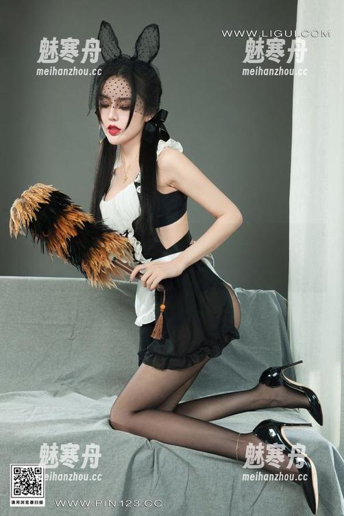 丽柜 - 露露美脚最新图片，不看后悔！脚步轻盈，魅力四射！
