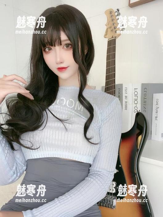 观看九曲Jean：天命猫耳朵，让人心跳加速的写真