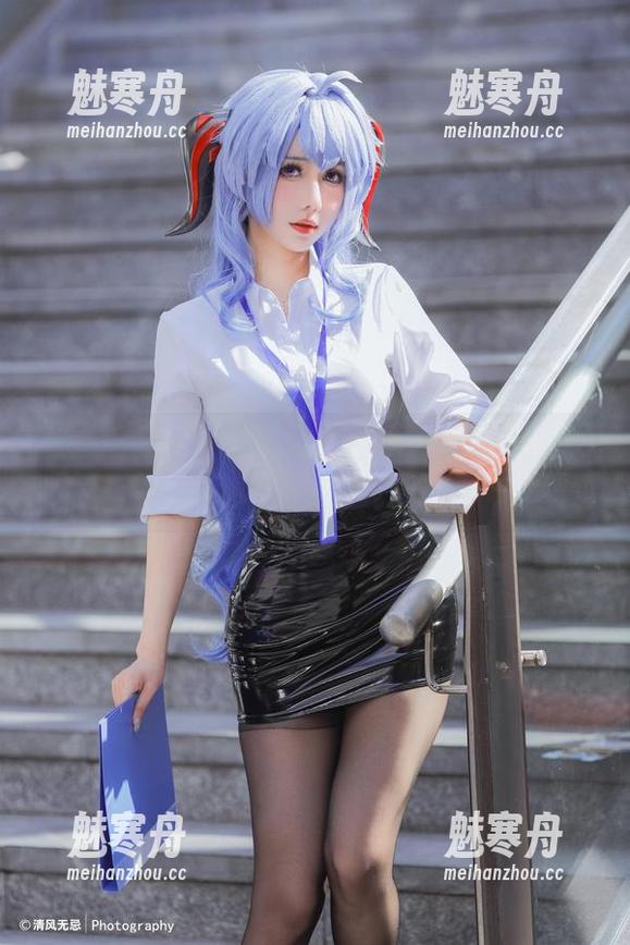 仙女月 仙女月与浴缸:图包里的秘密,谁说浴缸只能泡澡?
