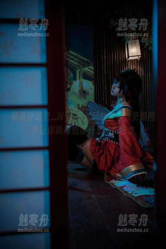 跟着伊喵君_Nya一起玩转套装，更新图片让你瞬间想要开启购物狂欢