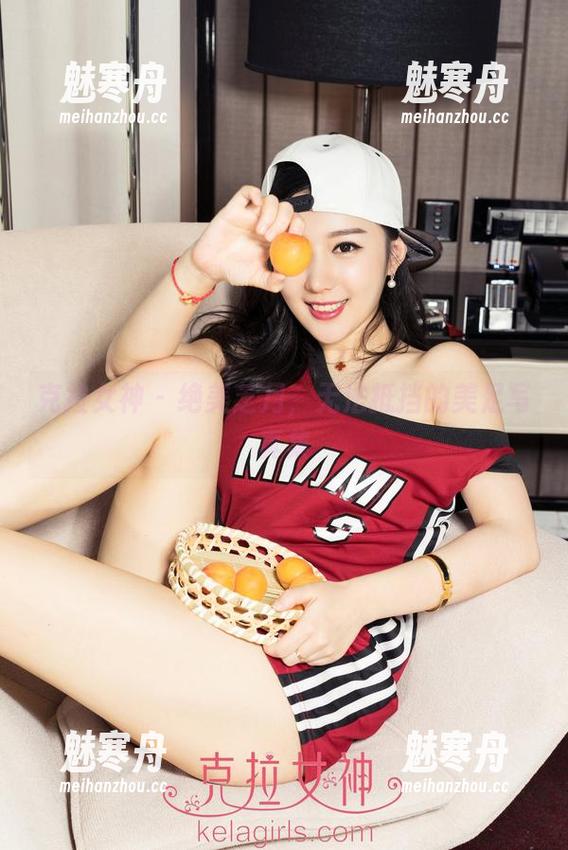 克拉女神 - 绝美芝月，无法抵挡的美足写真集