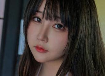 咔喵KANEKO带你看A本修女的秘密花园：最新照片大公开！