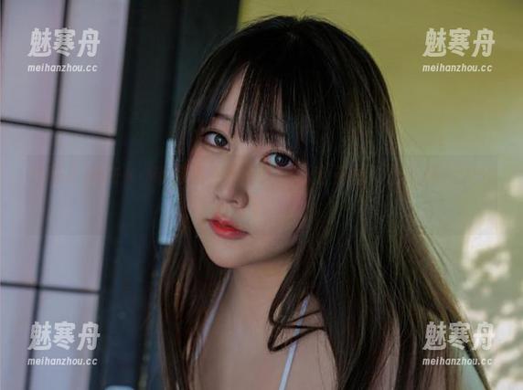 咔喵KANEKO带你看A本修女的秘密花园：最新照片大公开！
