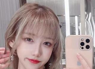 猫女登场：啾小妍的夜色图册，轻声细语诉说的故事！