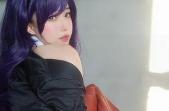 女主K的可爱制服，下载后每天都能变身小可爱，简直不想上班！