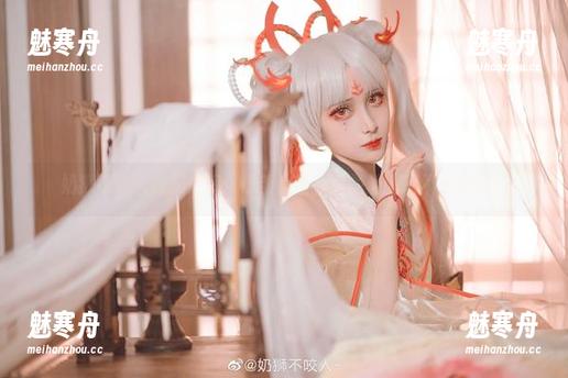 奶狮不咬人 奶狮不咬人版黑贞德:最新美图,真的让人忍不住嫉妒!