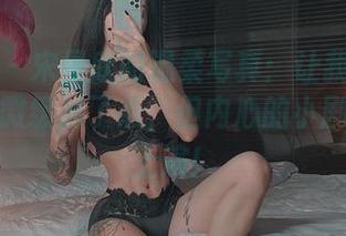 微密圈 - 宋昱欣的温柔写真：让我的颜值焦虑稍微缓解了点，但内心的小剧场依旧上演！