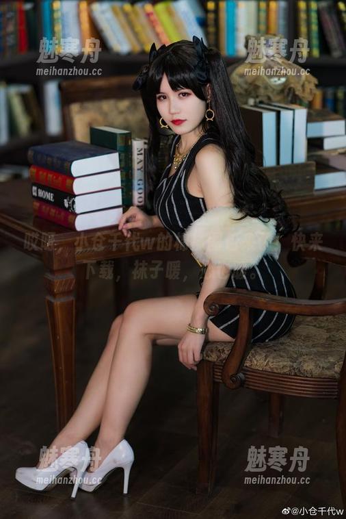 小仓千代w 哎呀,小仓千代w的棉袜图包来了!快来下载,袜子暖,心也暖。