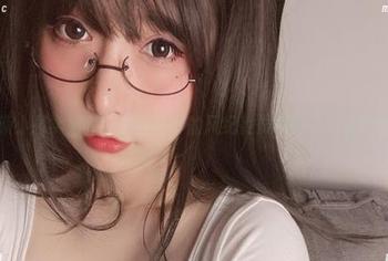 解锁小泉学姐吖：那些私下的风纪委员瞬间，尽在原图！