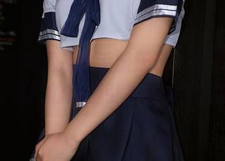 尤蜜荟 - 究竟是水手服还是‘水’手服？井上雪樱的原图引发的资源狂潮！