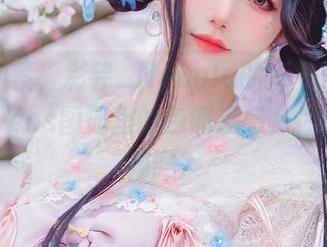 从白到紫，彩芸_Nebula的渐变贝壳变身记：cos图册里的色调迷惑，你能逃得掉吗？