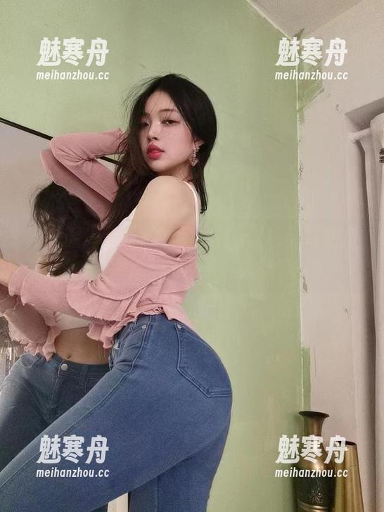 徐珺大哥 微密圈 - 又一波更新!徐珺大哥的写真集,喜欢就大胆些,来吧!