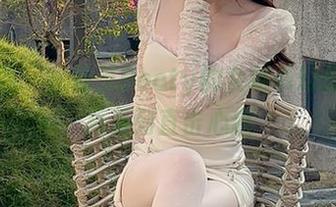 微密圈 - 徐莉芝Booty的女秘书幻想：写真系列直击心底
