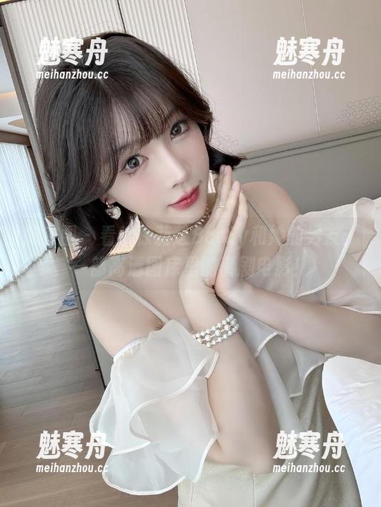 微密圈 - 看！徐莉芝Booty和她的男友：一部高清图库里的喜剧电影！