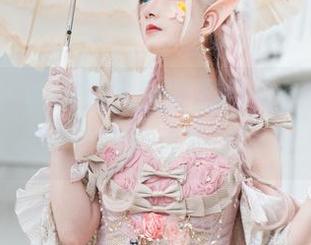 翻开无筝ryou的水手服图包，感觉空气都变得有点热了