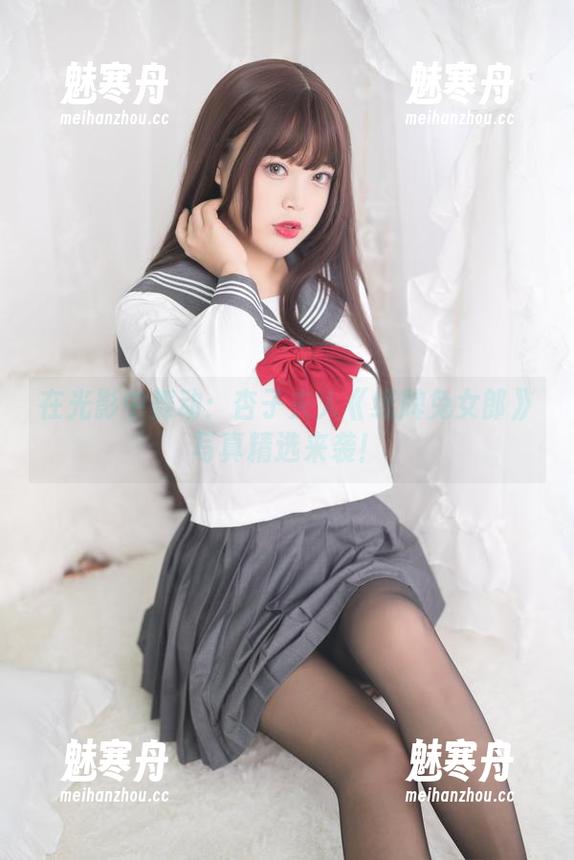 杏子夫人 在光影中舞动:杏子夫人《纸牌兔女郎》写真精选来袭!