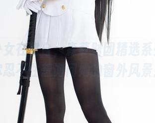 白丝少女在窗台，森萝财团精选系列，让你忍不住想询问她的窗外风景！