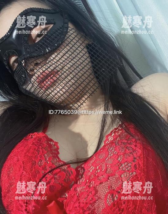楚楚不吃鱼 微密圈 - 毛衣风情万种:楚楚不吃鱼的原图解码、照片里的柔软故事