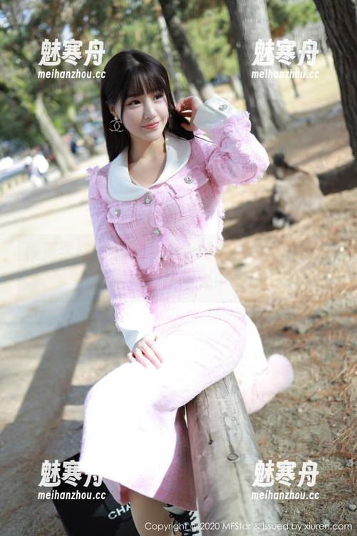 模范学院 - 精选fairy如歌白裙写真集，看她如何在阳光中舞动