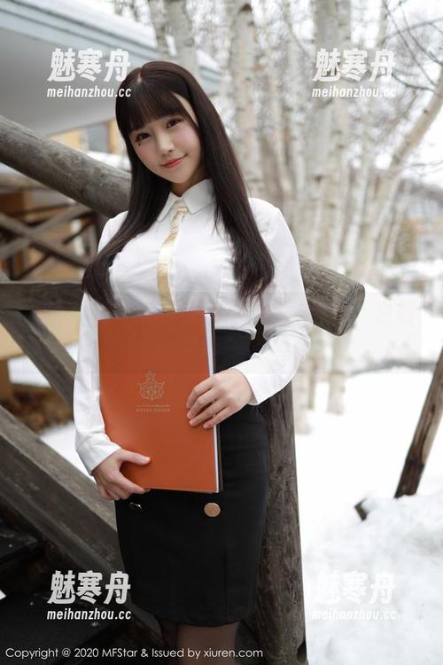 模范学院 - 兔女郎的奇妙冒险图包：白茹雪带你飞