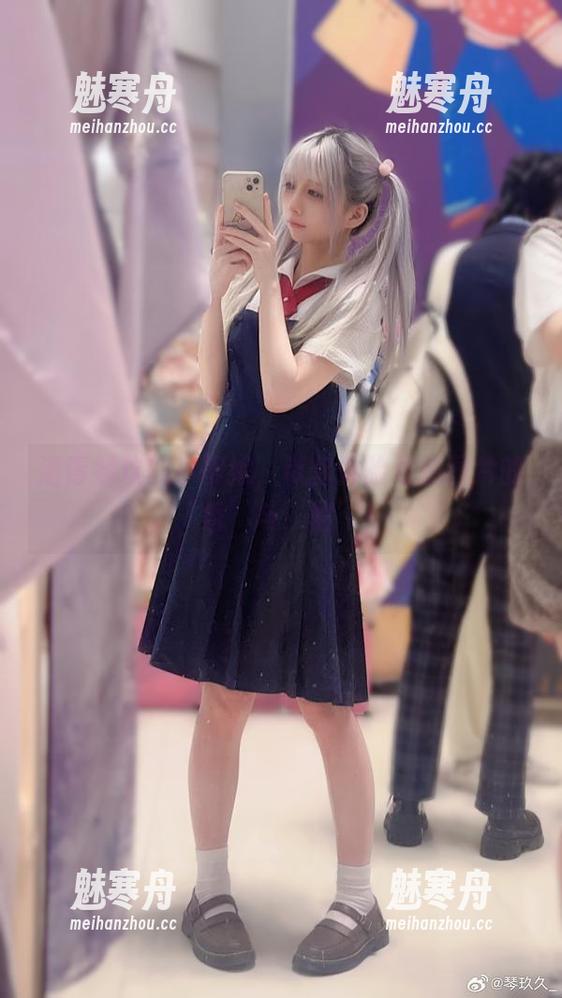 清青琴玖 清青琴玖的小厨娘,带你体验私拍图片的‘香’与‘甜’!